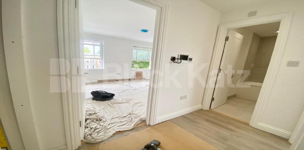 Stylish & contemporary, larger than average with underfloor heating  Flaxman Road , Loughborough Junction 